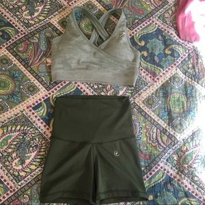 Abs2B full scrunch shorts